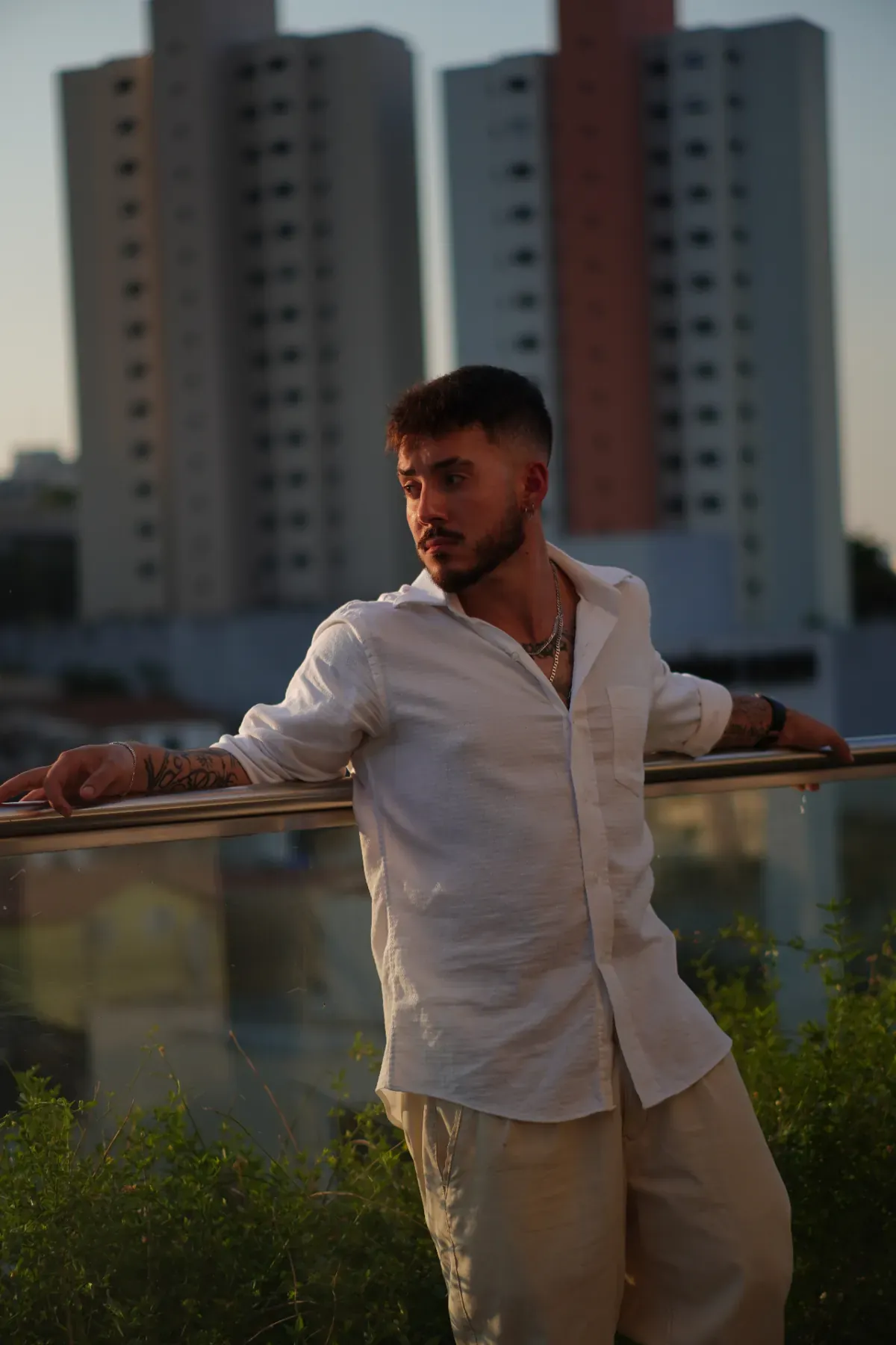 Aron Lourenço, sócio e diretor de arte da CLICA E CRIA